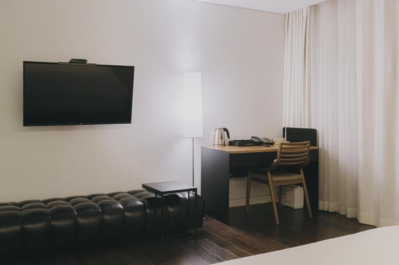 Acc Design Hotel Gwangju Metropolitan City ภายนอก รูปภาพ