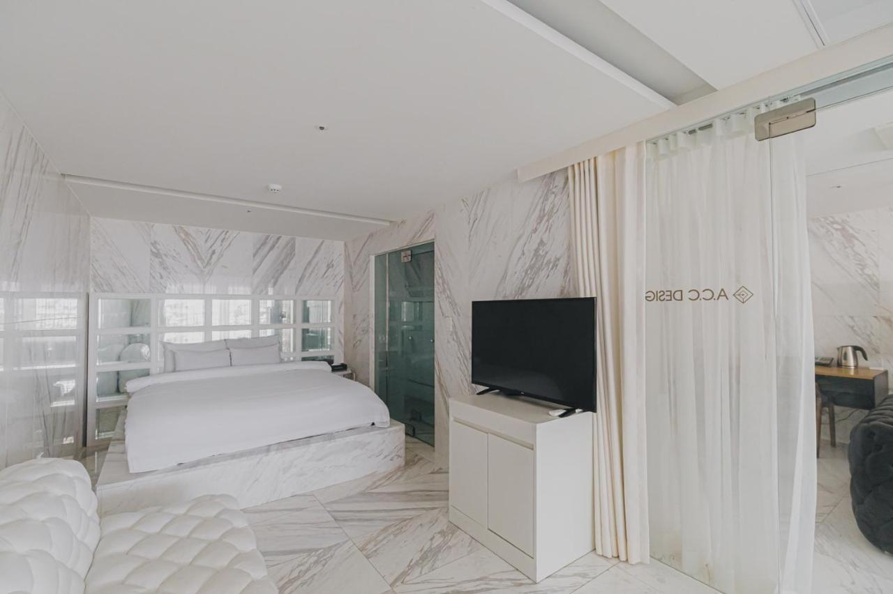 Acc Design Hotel Gwangju Metropolitan City ภายนอก รูปภาพ