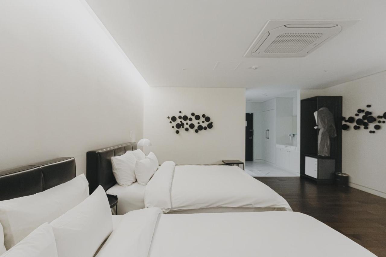 Acc Design Hotel Gwangju Metropolitan City ภายนอก รูปภาพ