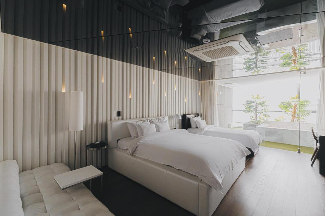 Acc Design Hotel Gwangju Metropolitan City ภายนอก รูปภาพ