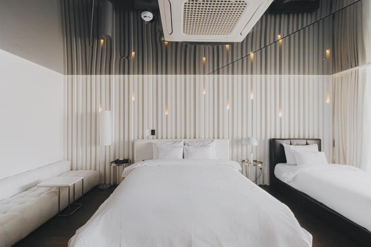 Acc Design Hotel Gwangju Metropolitan City ภายนอก รูปภาพ